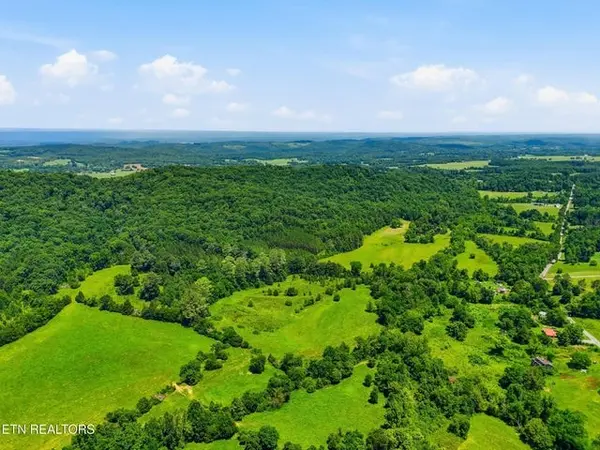 813 Ward Rd, Decatur, TN 37322