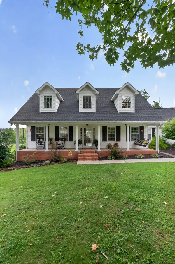 214 Lake Villa Cir, Morrison, TN 37357