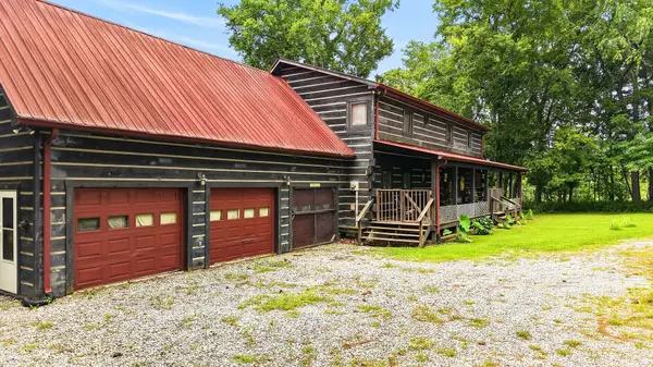 1060 Martha Ln, Gallatin, TN 37066