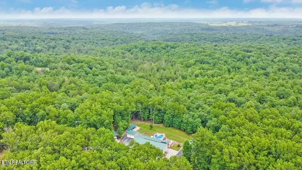 400 Georgee Rd, Jamestown, TN 38556