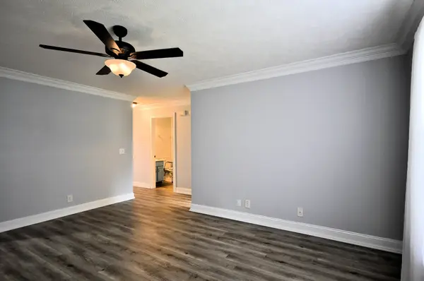 135 EXCELL RD #402, Clarksville, TN 37043