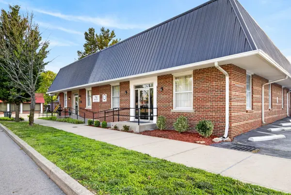 607B S Locust St, Springfield, TN 37172