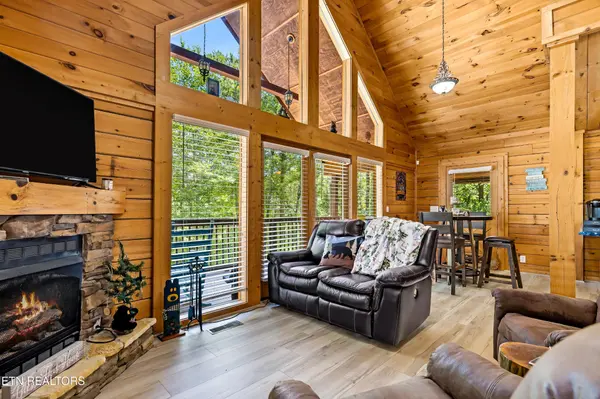 3447 Dogwood Circle, Pigeon Forge, TN 37863