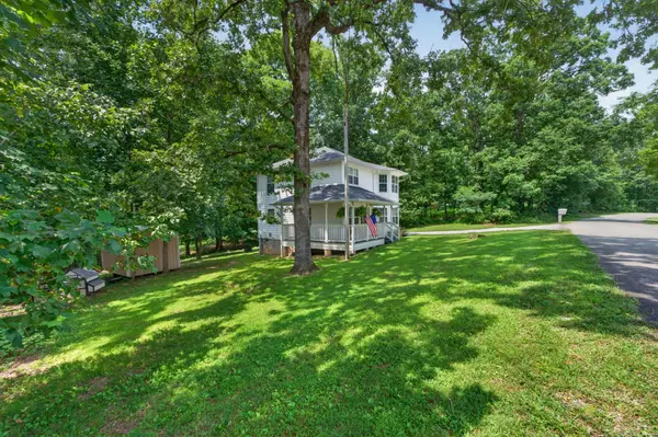 444 French Hill Rd, Tennessee Ridge, TN 37178