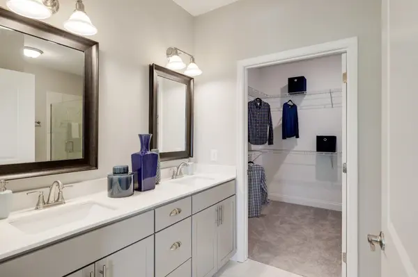431 Carriage House Ln, Hendersonville, TN 37075