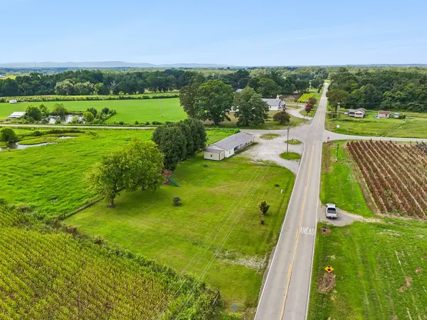 5365 Six Mile Board Rd, Belvidere, TN 37306