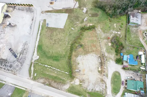 200 Cemetery Ave, Columbia, TN 38401