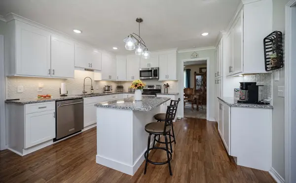 616 Maple Ln, Smithville, TN 37166