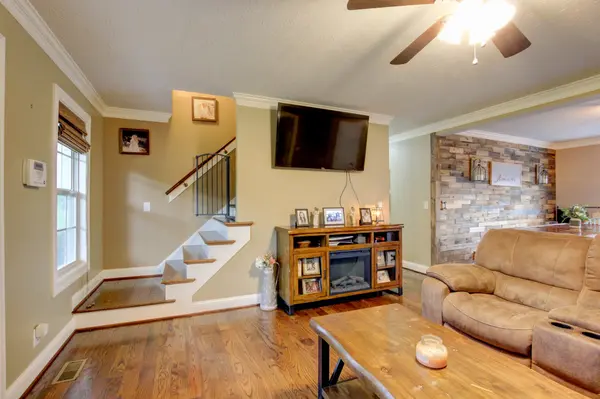 2964 Sweethome Rd, Chapmansboro, TN 37035