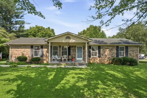 9106 Holmes Creek Rd, Smithville, TN 37166