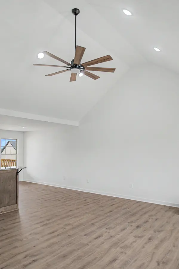 216 DJ Dr, Lafayette, TN 37083