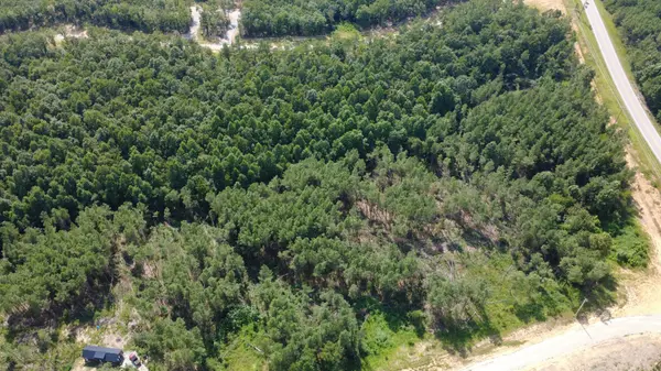 110 Hilltop Dr, Hohenwald, TN 38462