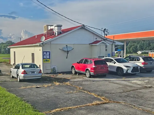 1030 Old McMinnville Hwy, Woodbury, TN 37190
