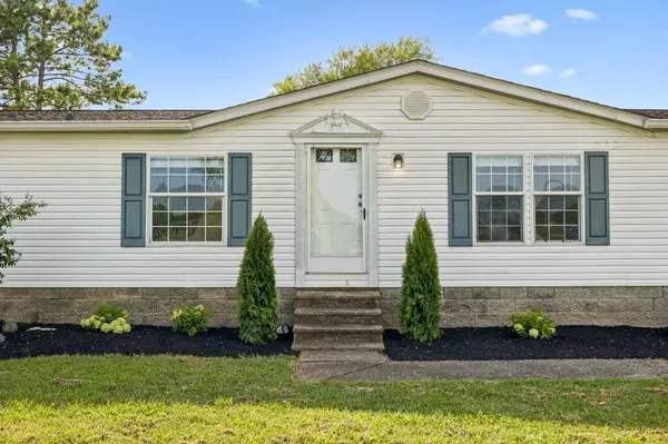 4980 Comstock Rd, Chapel Hill, TN 37034