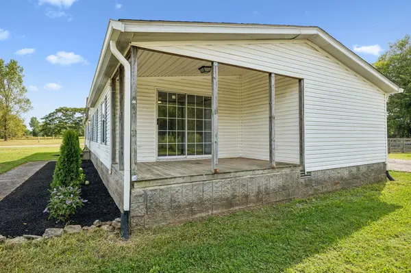 4980 Comstock Rd, Chapel Hill, TN 37034