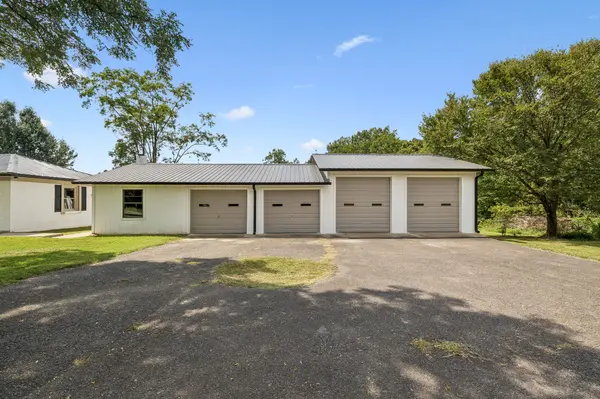 631 Bethany Rd, Red Boiling Springs, TN 37150