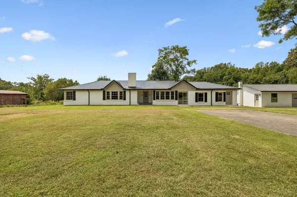 631 Bethany Rd, Red Boiling Springs, TN 37150