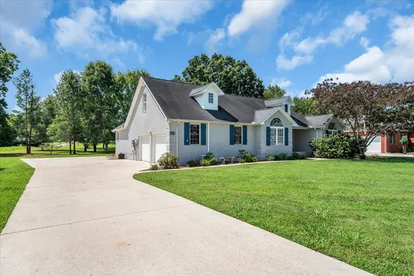 378 Crimson Dr, Winchester, TN 37398