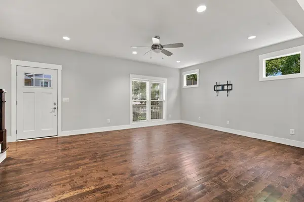 702B Waco Dr, Nashville, TN 37209
