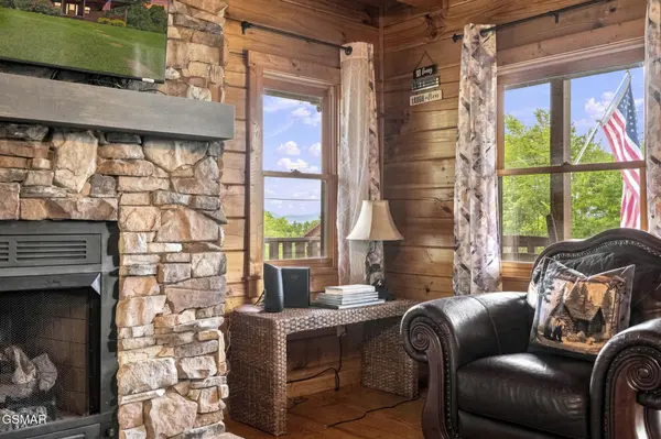 2043 Oakmont Drive, Sevierville, TN 37876