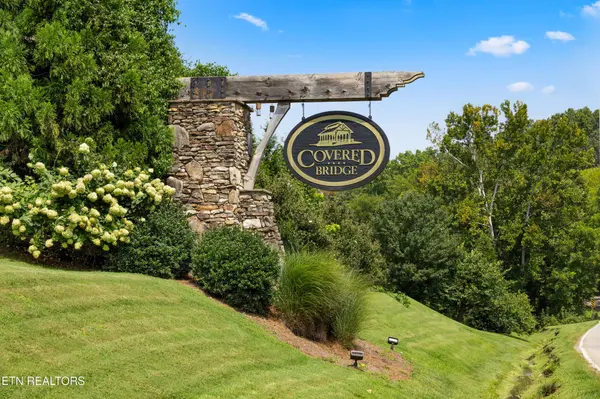 2124 Viewcrest Lane, Knoxville, TN 37932
