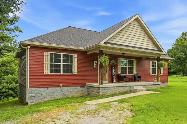 222 Hog Back Ridge Rd, Bethpage, TN 37022