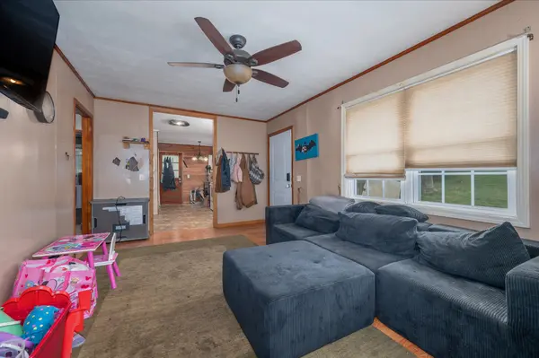 150 Christie Cir, Red Boiling Springs, TN 37150