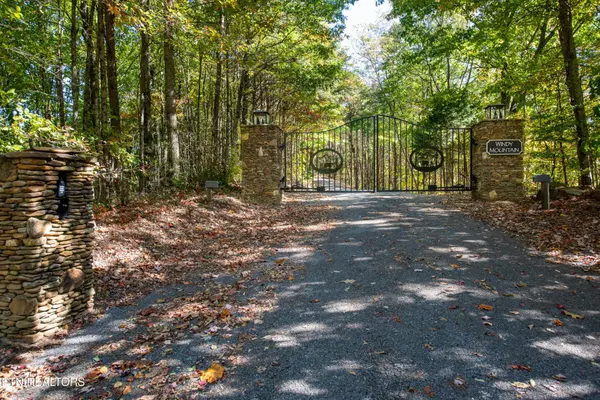 32 Chilhowee Tr, Maryville, TN 37803