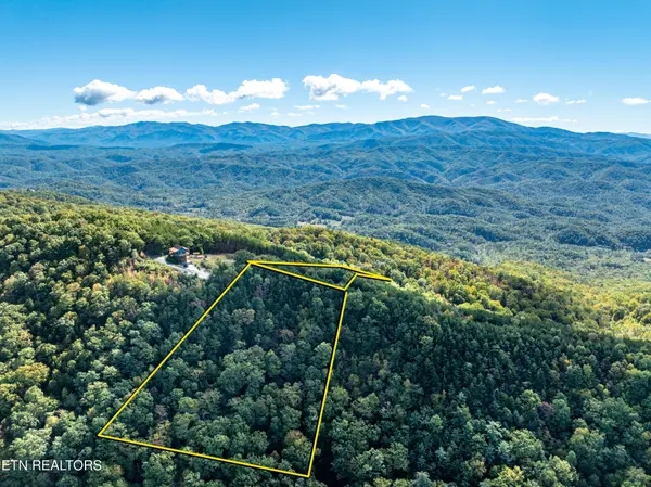 32 Chilhowee Tr, Maryville, TN 37803