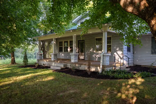 1125 Dawson Road, White Bluff, TN 37187