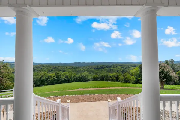 127 Barnes Hollow Rd, Fayetteville, TN 37334