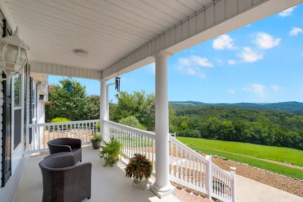 127 Barnes Hollow Rd, Fayetteville, TN 37334