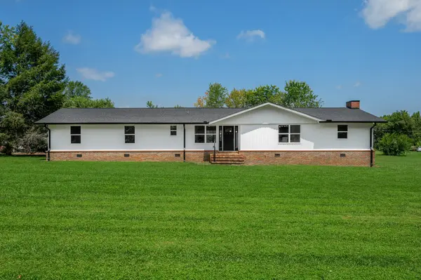 1270 Gnat Hill Rd, Manchester, TN 37355
