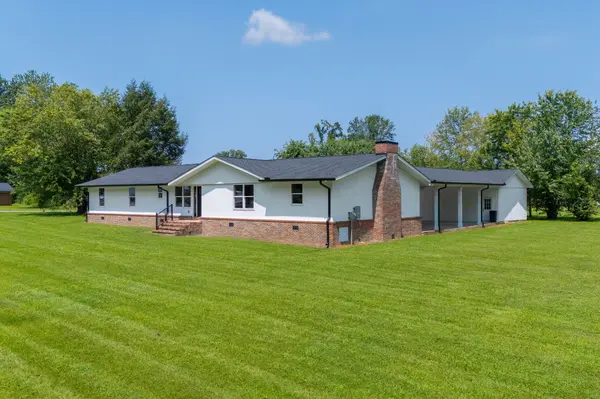 1270 Gnat Hill Rd, Manchester, TN 37355
