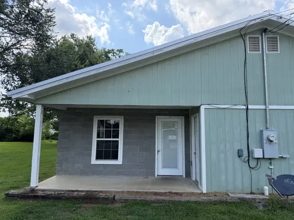 126 N Oak St, Hohenwald, TN 38462