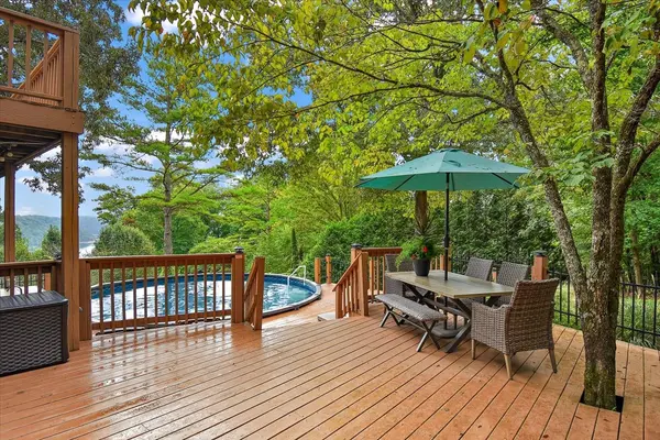 4250 Four Seasons Rd, Smithville, TN 37166