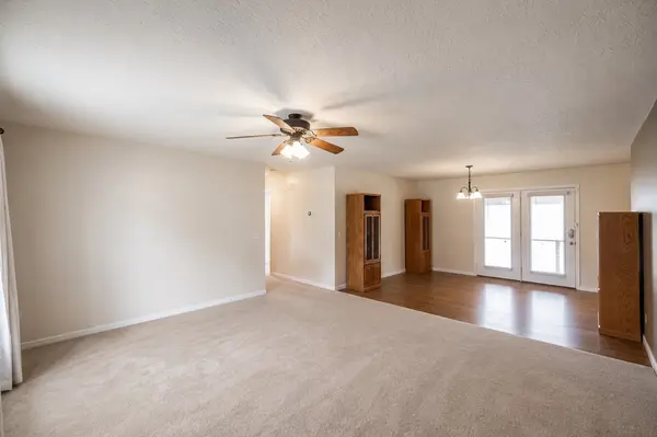 1008 E Evelyn Ct, Portland, TN 37148