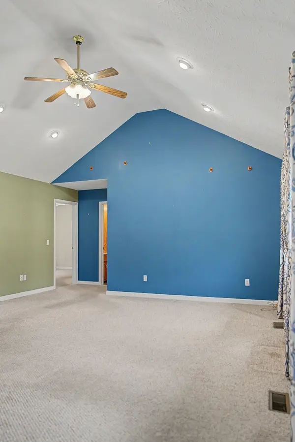 8229 Galen Rd, Lafayette, TN 37083