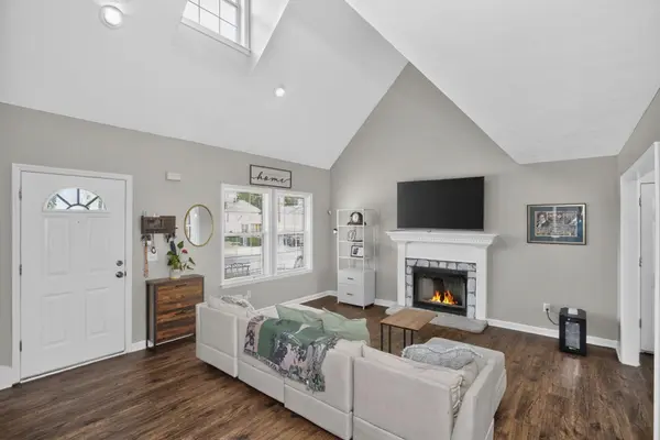 411 Watersedge Ln, La Vergne, TN 37086