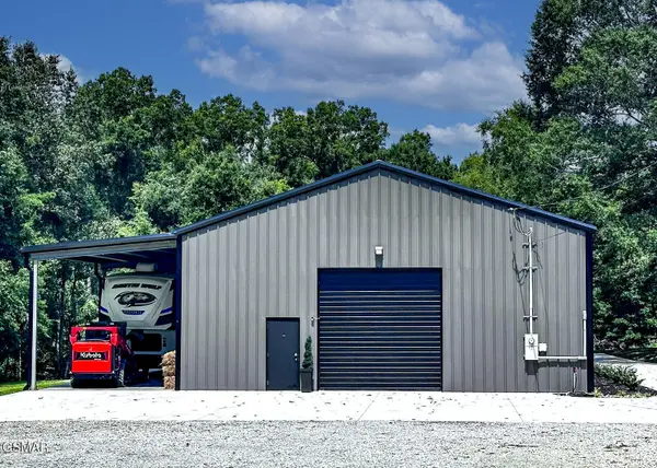 2919 Flicker Lane, Dandridge, TN 37725