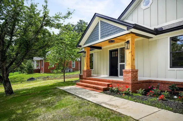 303 Westwood Dr, Mcminnville, TN 37110