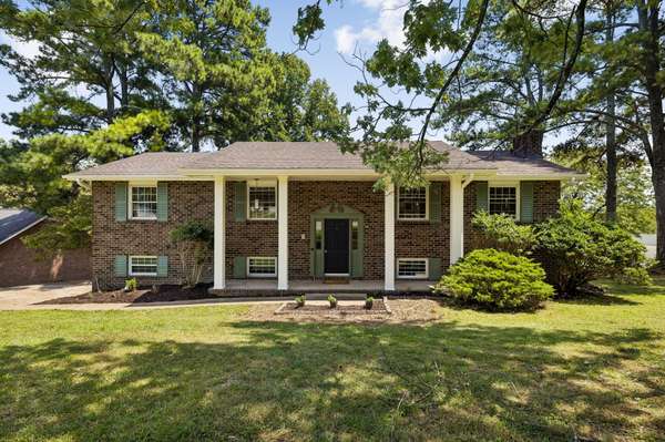 1200 Forest Green Drive, Chattanooga, TN 37412