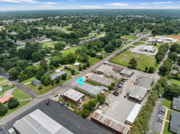 1107 Buffalo Rd, Lawrenceburg, TN 38464