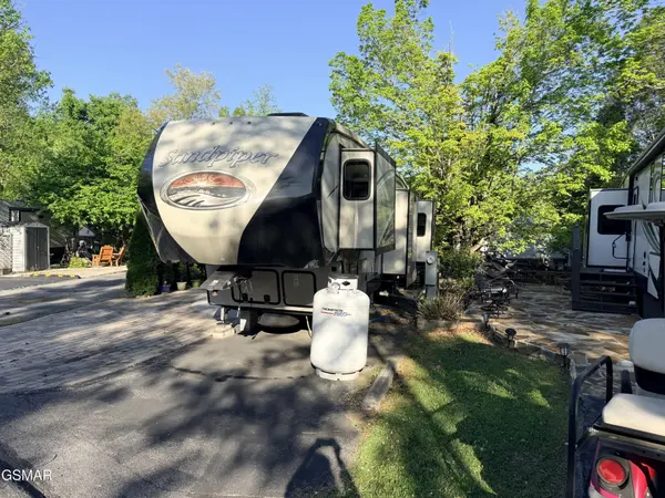 4229 E Parkway, Gatlinburg, TN 37738