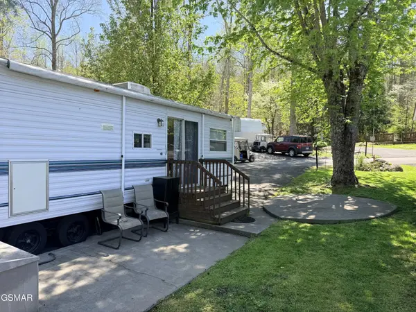 4229 E Parkway, Gatlinburg, TN 37738