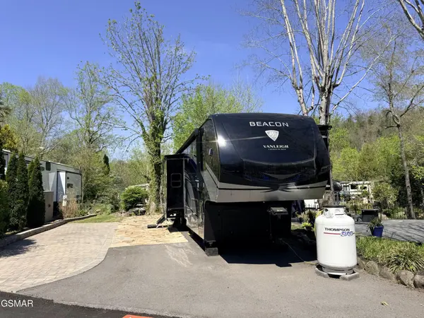 4229 E Parkway, Gatlinburg, TN 37738