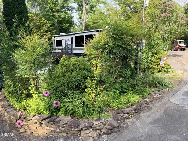4229 E Parkway, Gatlinburg, TN 37738