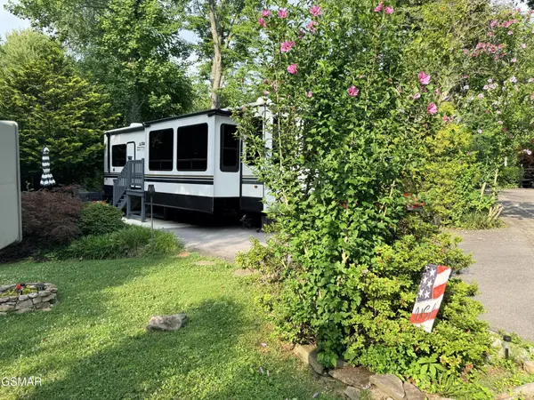4229 E Parkway, Gatlinburg, TN 37738