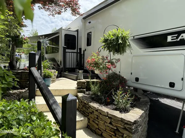 4229 E Parkway, Gatlinburg, TN 37738