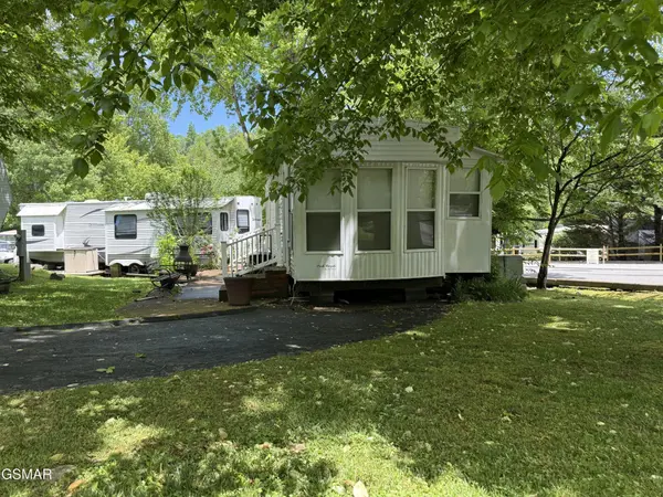 4229 E Parkway, Gatlinburg, TN 37738
